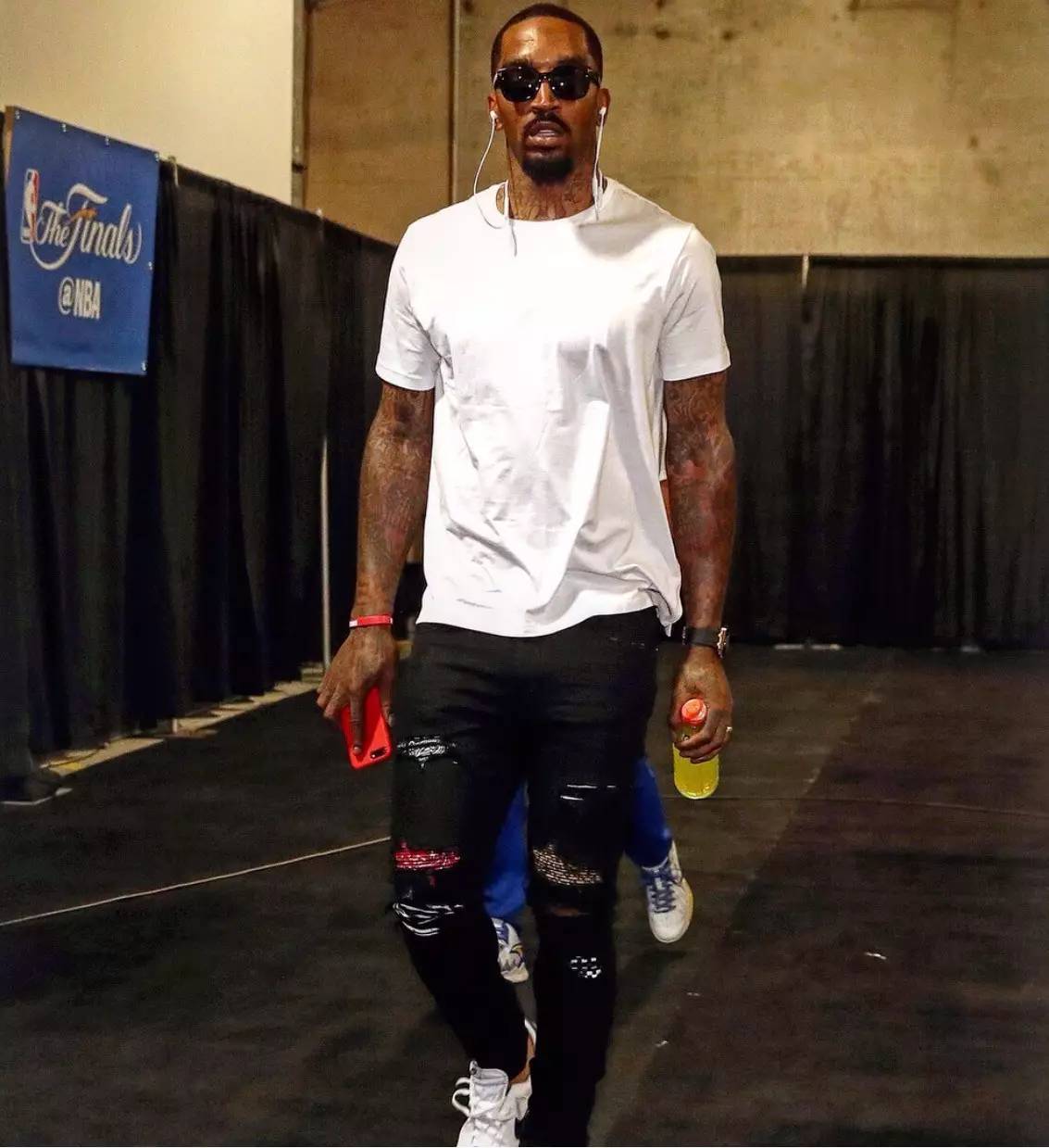 围绕项目与 围绕项目与